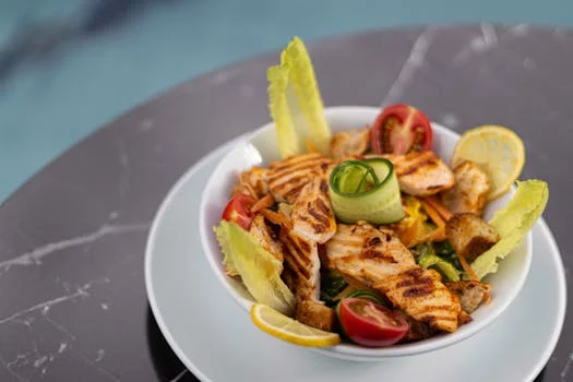 caesar salad with grilled chicken